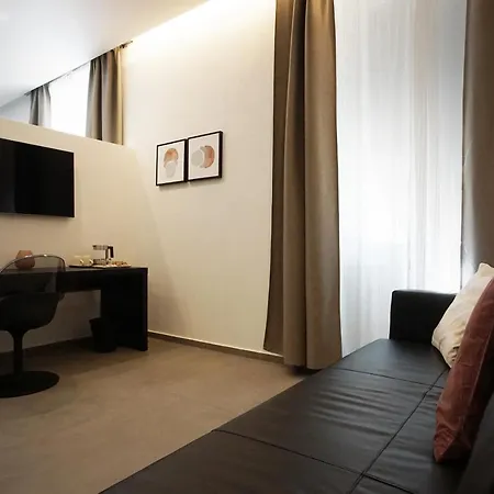 New Moon Guest house *